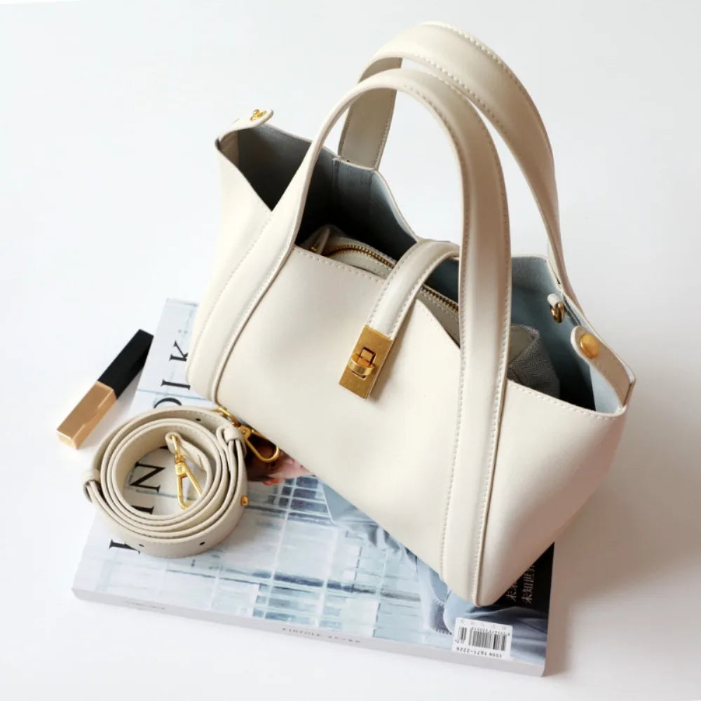 KUROYABU Fashion Satchel – Elegant & Versatile for Any Occasion!